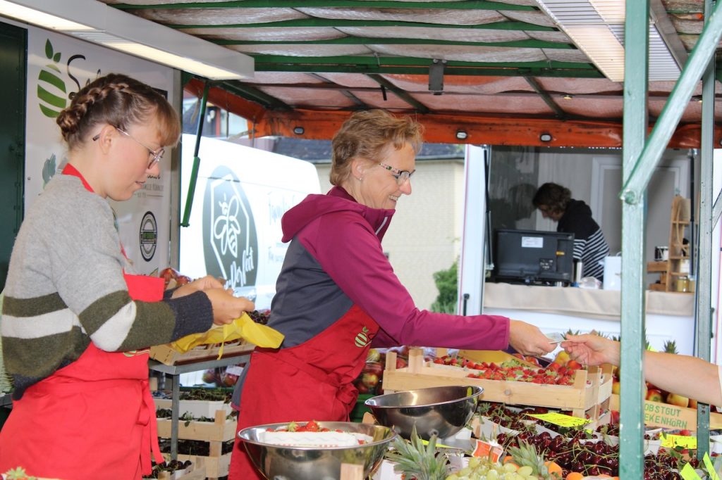Bild Verkaufsteam bei der Arbeit